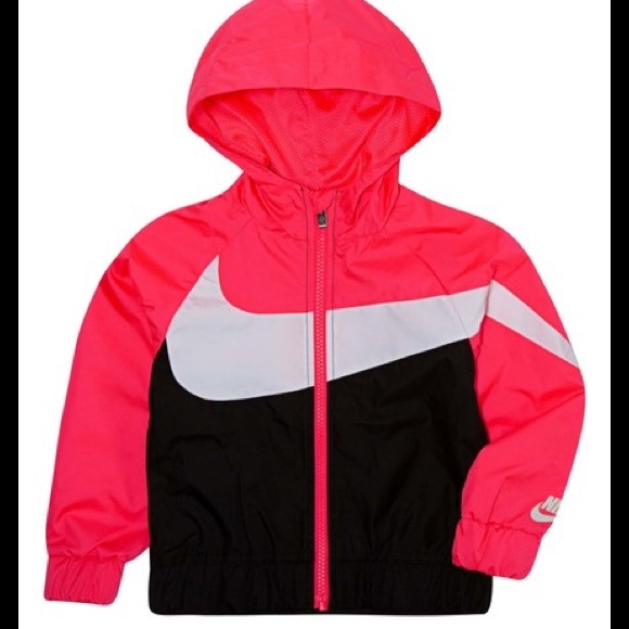 nike windrunner water resistant